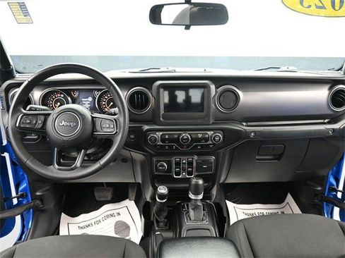 Used 2023 Jeep Gladiator Sport image 21