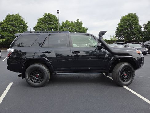 Used 2021 Toyota 4Runner TRD Off-Road AWD/4WD image 20