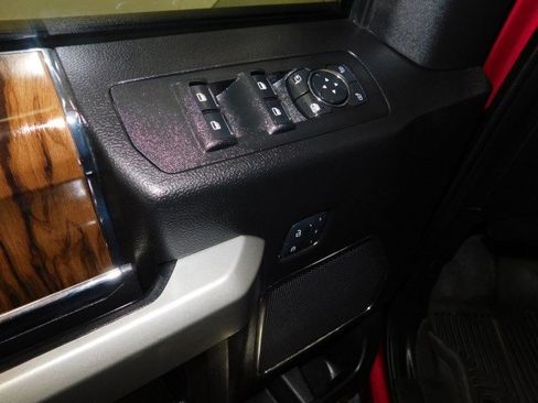 Used 2018 Ford F150 Lariat image 16