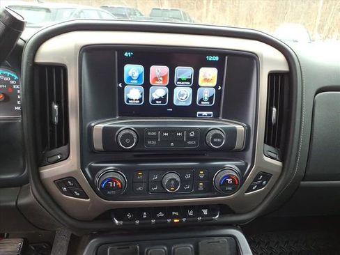 Used 2019 GMC Sierra 3500 Denali w/ Duramax Plus Package image 12