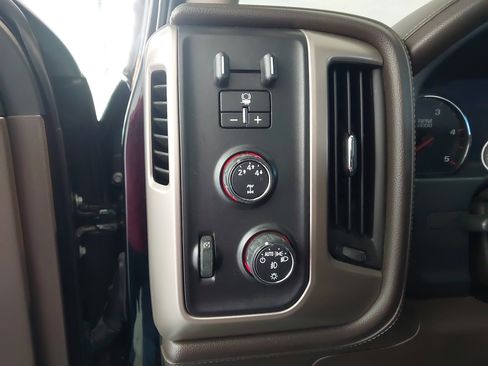 Used 2016 GMC Sierra 2500 Denali w/ Duramax Plus Package image 24