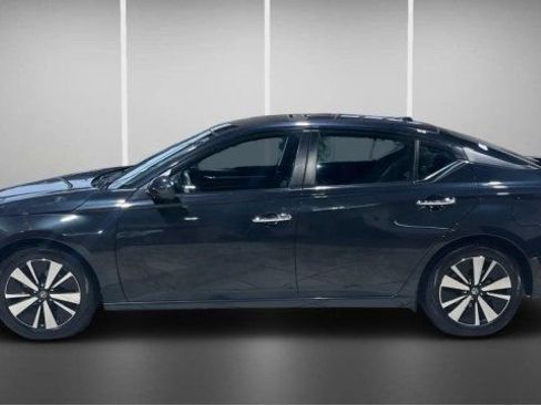 Used 2022 Nissan Altima 2.5 SV image 7