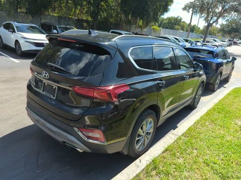 Used 2019 Hyundai Santa Fe SEL FWD image 2