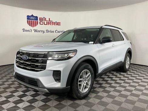 New 2026 Ford Explorer Active RWD image 7