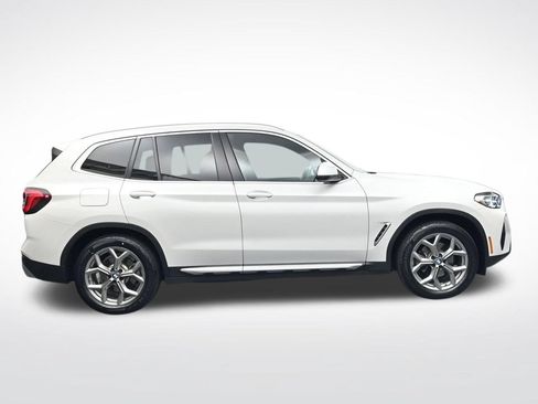 Used 2024 BMW X3 xDrive30i AWD/4WD image 2