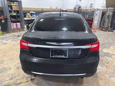 Used 2014 Chrysler 200 Limited w/ Sun/Sound Group image 3