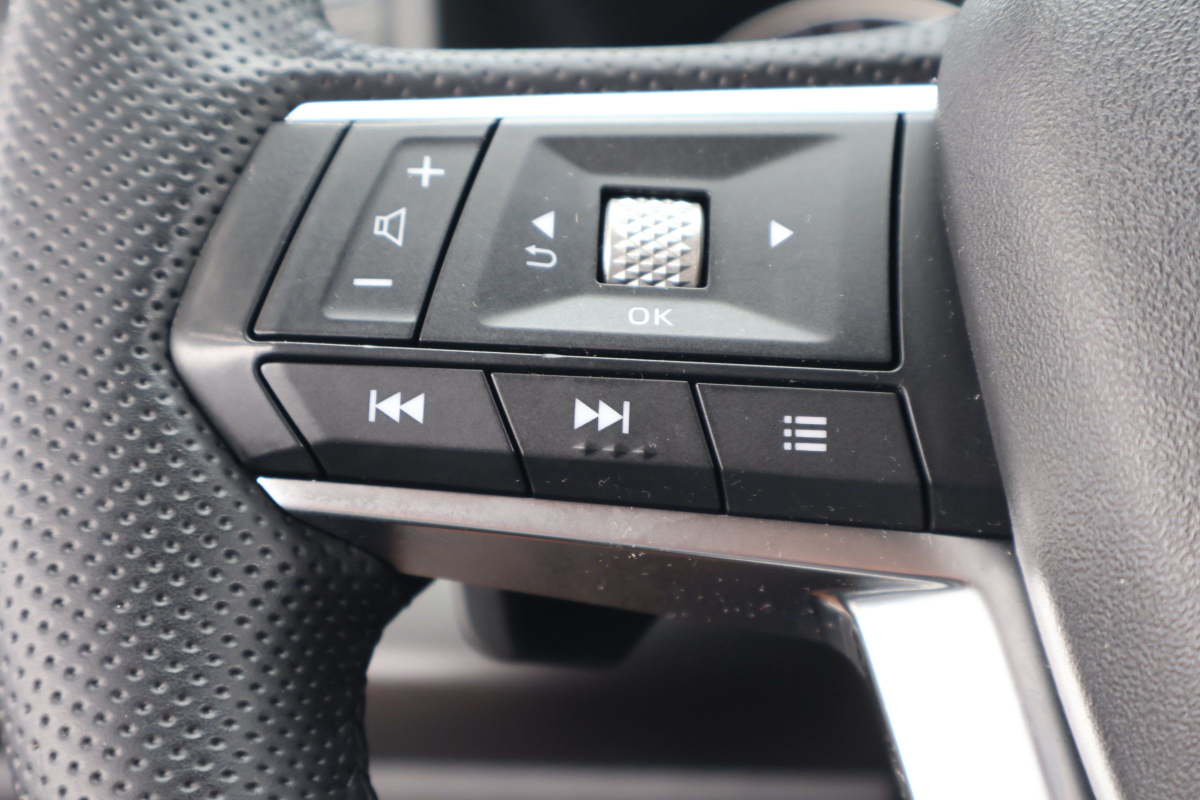 Used 2023 Mitsubishi Outlander SE FWD image 26