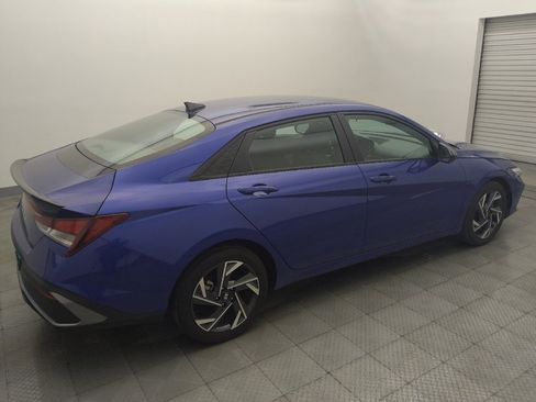 Used 2025 Hyundai Elantra Sport FWD image 10