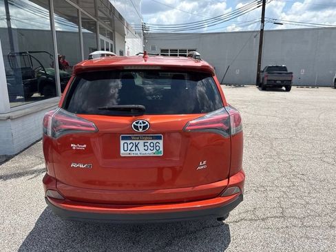 Used 2016 Toyota RAV4 LE AWD/4WD image 5