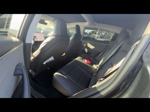 Used 2025 Tesla Model 3 Long Range RWD image 7