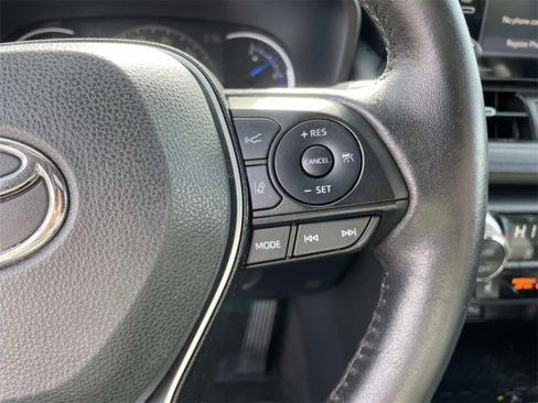Used 2020 Toyota RAV4 XSE image 26