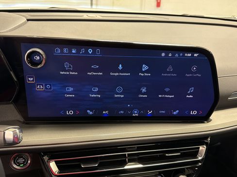 New 2026 Chevrolet Traverse LT w/ Sun and Wheel Package FWD image 23
