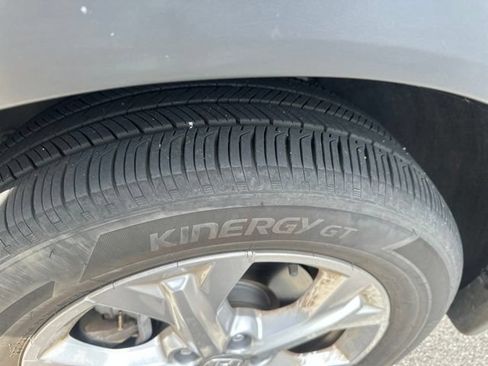 Used 2023 Honda HR-V LX image 4