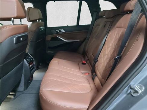New 2026 BMW X5 xDrive40i AWD/4WD image 17