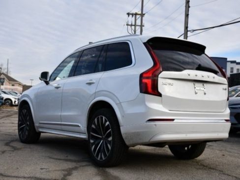 Certified 2025 Volvo XC90 B6 Plus image 5