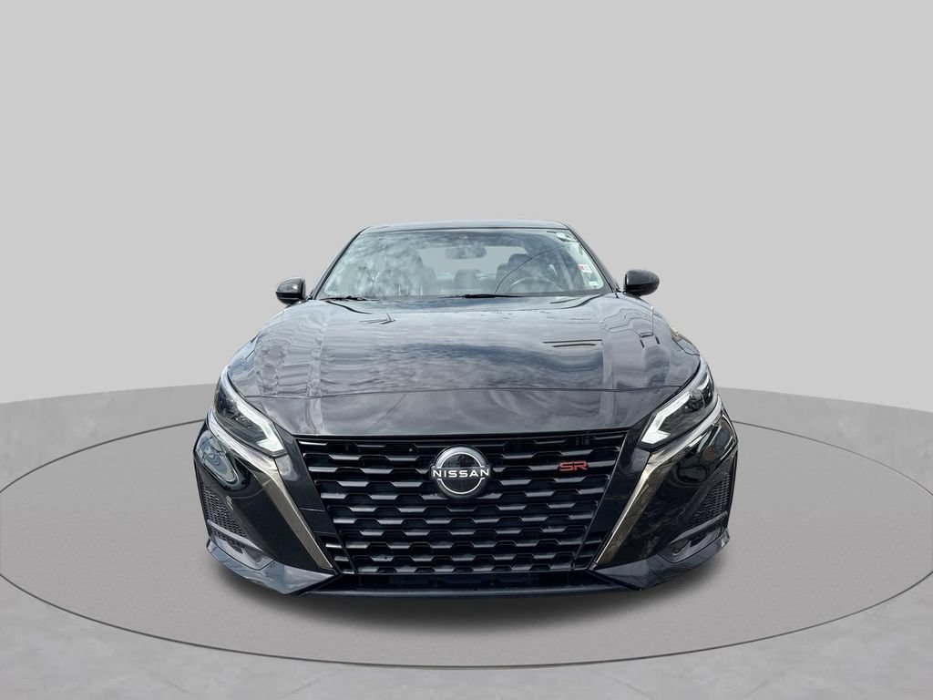 Used 2024 Nissan Altima 2.5 SR FWD image 31