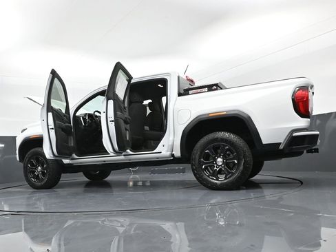 Used 2024 GMC Canyon Elevation w/ Convenience Package image 47