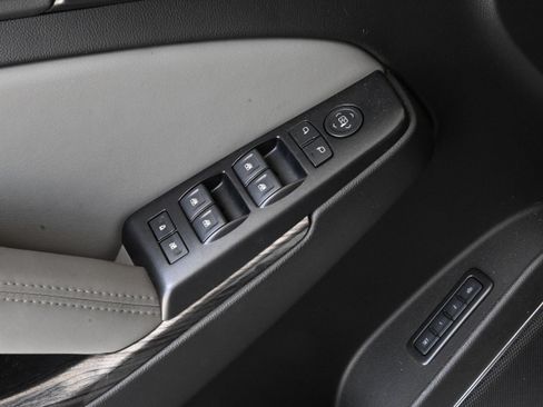 Used 2019 Chevrolet Tahoe LT RWD image 26