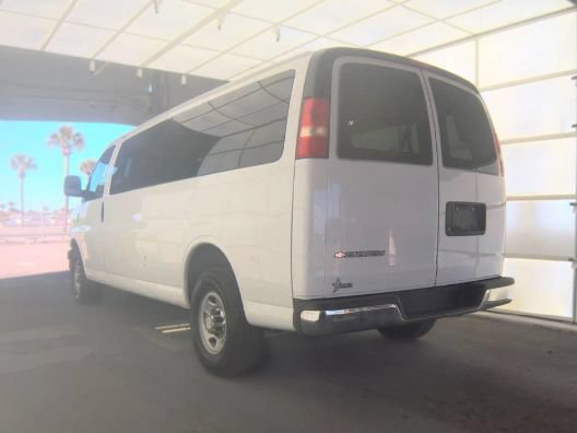 Used 2017 Chevrolet Express 3500 LT w/ LT Preferred Equipment Group RWD image 3