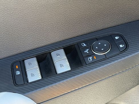 Used 2025 Mitsubishi Outlander SEL FWD image 27