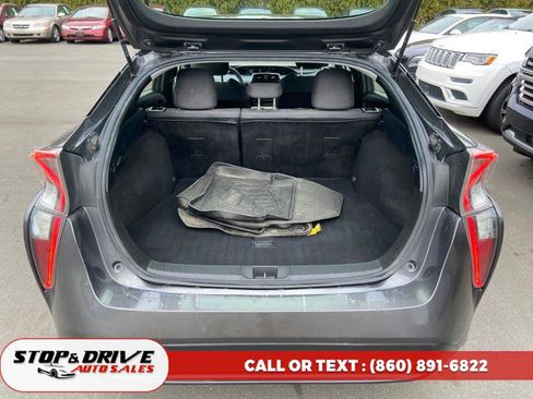 Used 2017 Toyota Prius Two image 20