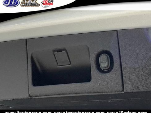 Used 2015 GMC Yukon XL Denali w/ Open Road Package RWD image 16