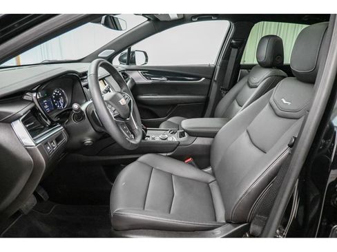 Certified 2025 Cadillac XT5 Premium Luxury image 34