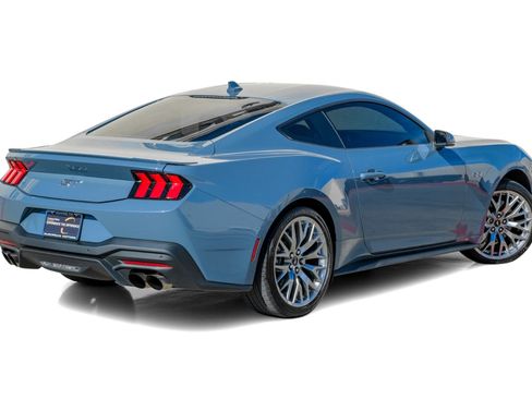 Used 2024 Ford Mustang GT Premium image 7