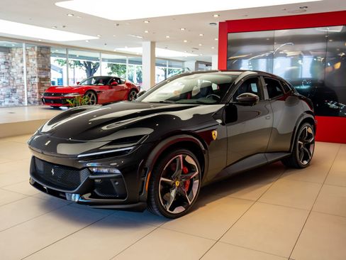 Used 2025 Ferrari Purosangue AWD/4WD image 4