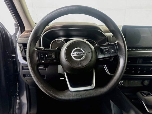 Used 2021 Nissan Rogue S FWD image 12