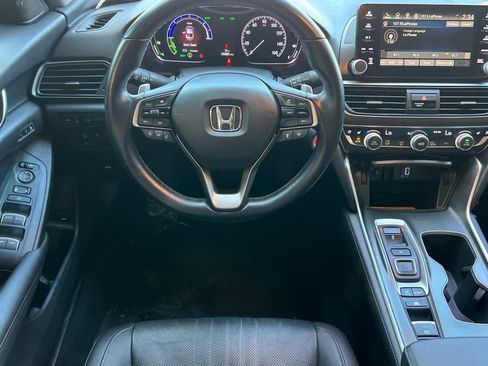 Used 2019 Honda Accord Touring image 15