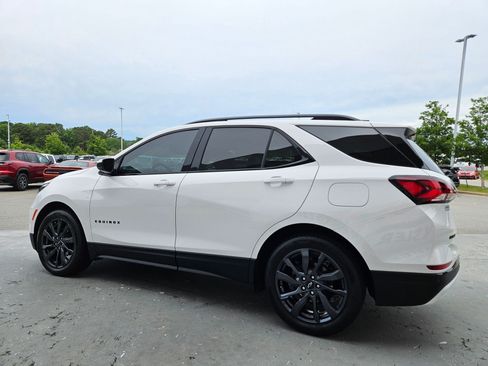 Used 2024 Chevrolet Equinox RS w/ LPO, Floor Liner Package FWD image 5