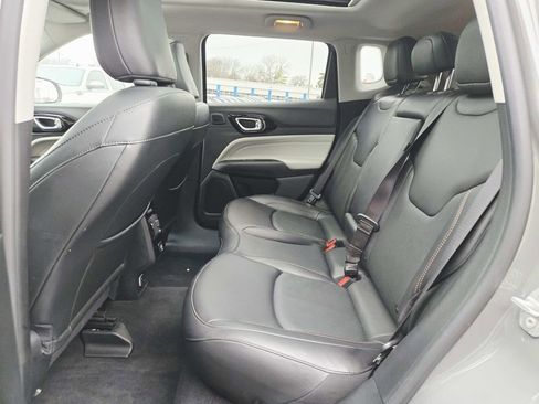 Used 2022 Jeep Compass Limited w/ Sun and Sound Group image 13