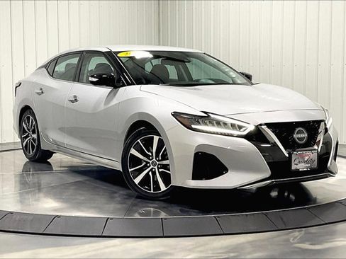 Used 2023 Nissan Maxima SV w/ Floor Mat Group image 3