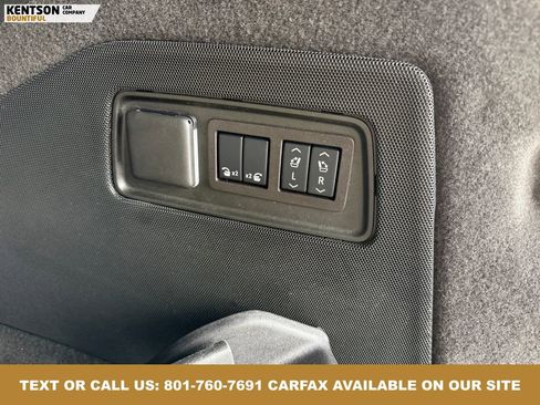 Used 2025 Cadillac Escalade ESV Sport w/ LPO, ONYX Package image 46