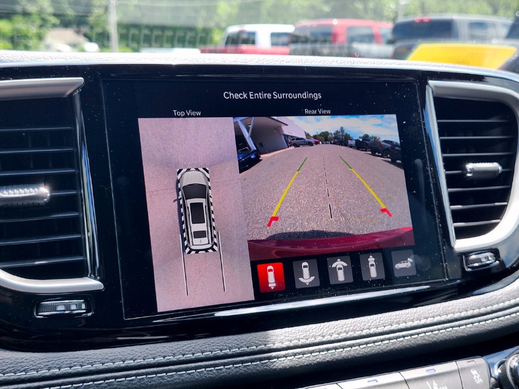 New 2027 Chrysler Pacifica Select AWD/4WD image 23