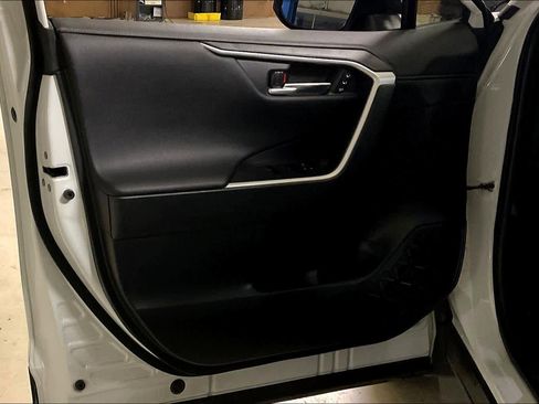 Used 2023 Toyota RAV4 Limited image 20