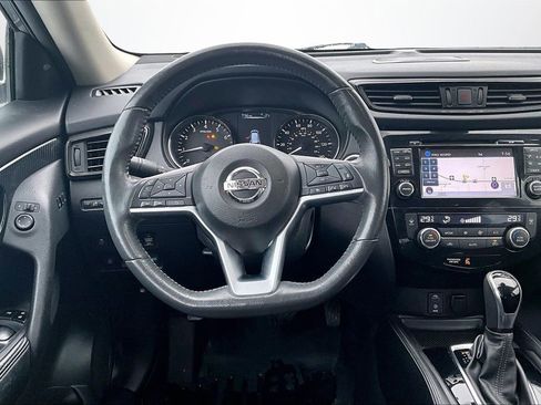 Used 2017 Nissan Rogue SL image 8