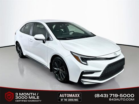 Used 2024 Toyota Corolla SE FWD image 1