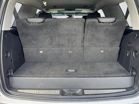 Used 2020 Cadillac Escalade Premium Luxury RWD image 6