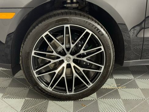 New 2026 Porsche Macan Turbo image 11