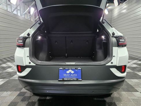 Used 2023 Volkswagen ID.4 2WD image 34