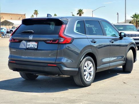 Used 2025 Honda CR-V LX image 4