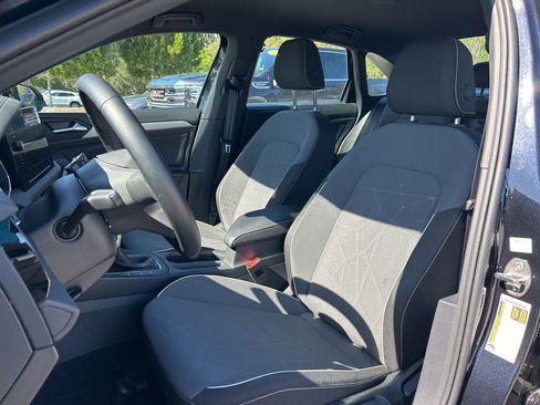 Used 2025 Volkswagen Jetta Sport image 20