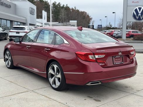 Used 2018 Honda Accord Touring image 12