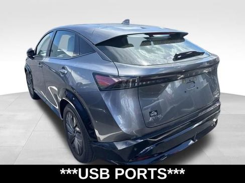 Used 2024 Nissan Ariya AWD image 5