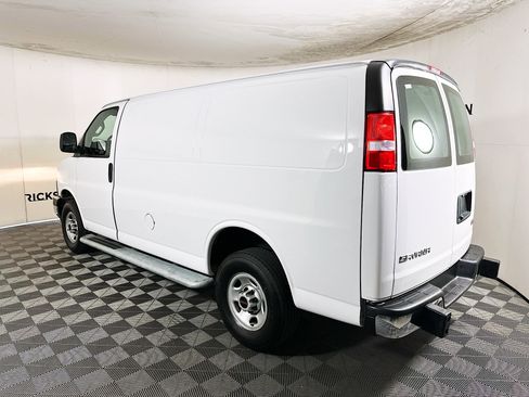 Used 2024 GMC Savana 2500 Work Van w/ Driver Convenience Package image 5