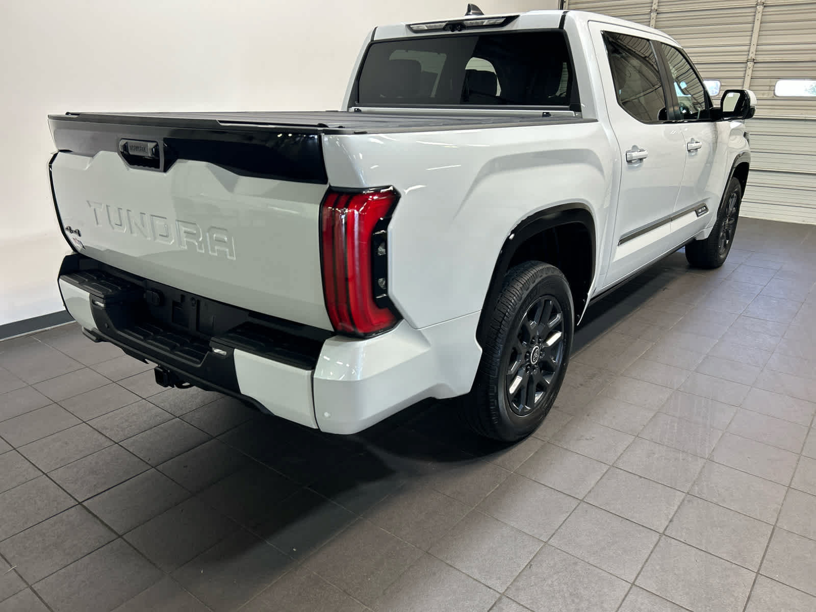 Used 2024 Toyota Tundra Platinum AWD/4WD image 3