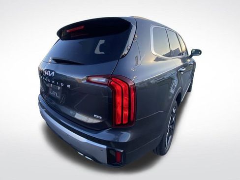 Certified 2024 Kia Telluride S w/ S Sunroof Package image 9