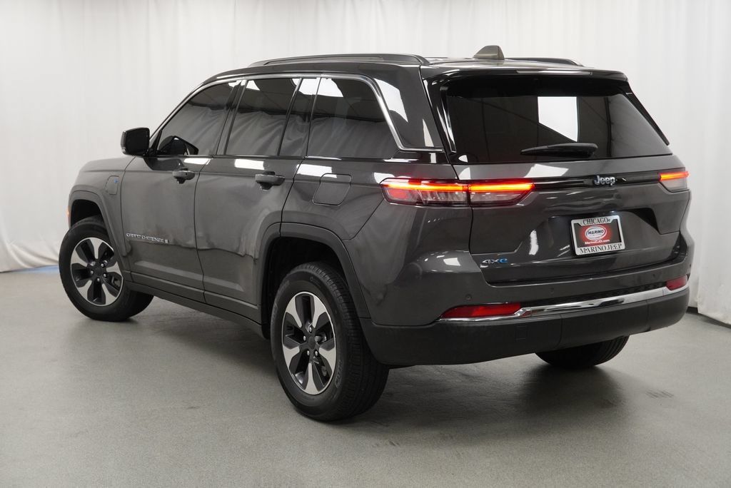 Used 2023 Jeep Grand Cherokee 4WD 4xe image 17